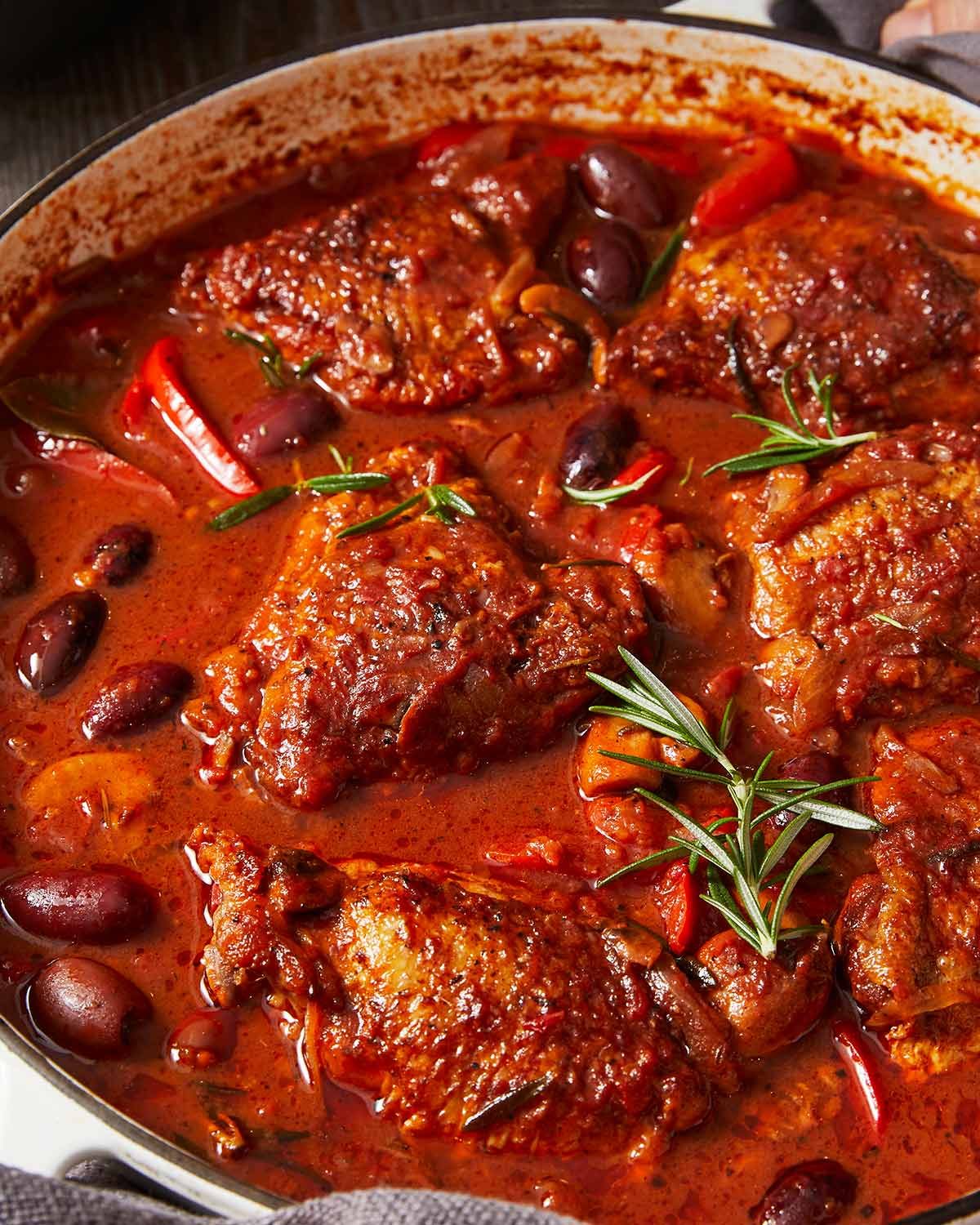 Pan of freshly made Chicken Cacciatore - Pollo Cacciatore